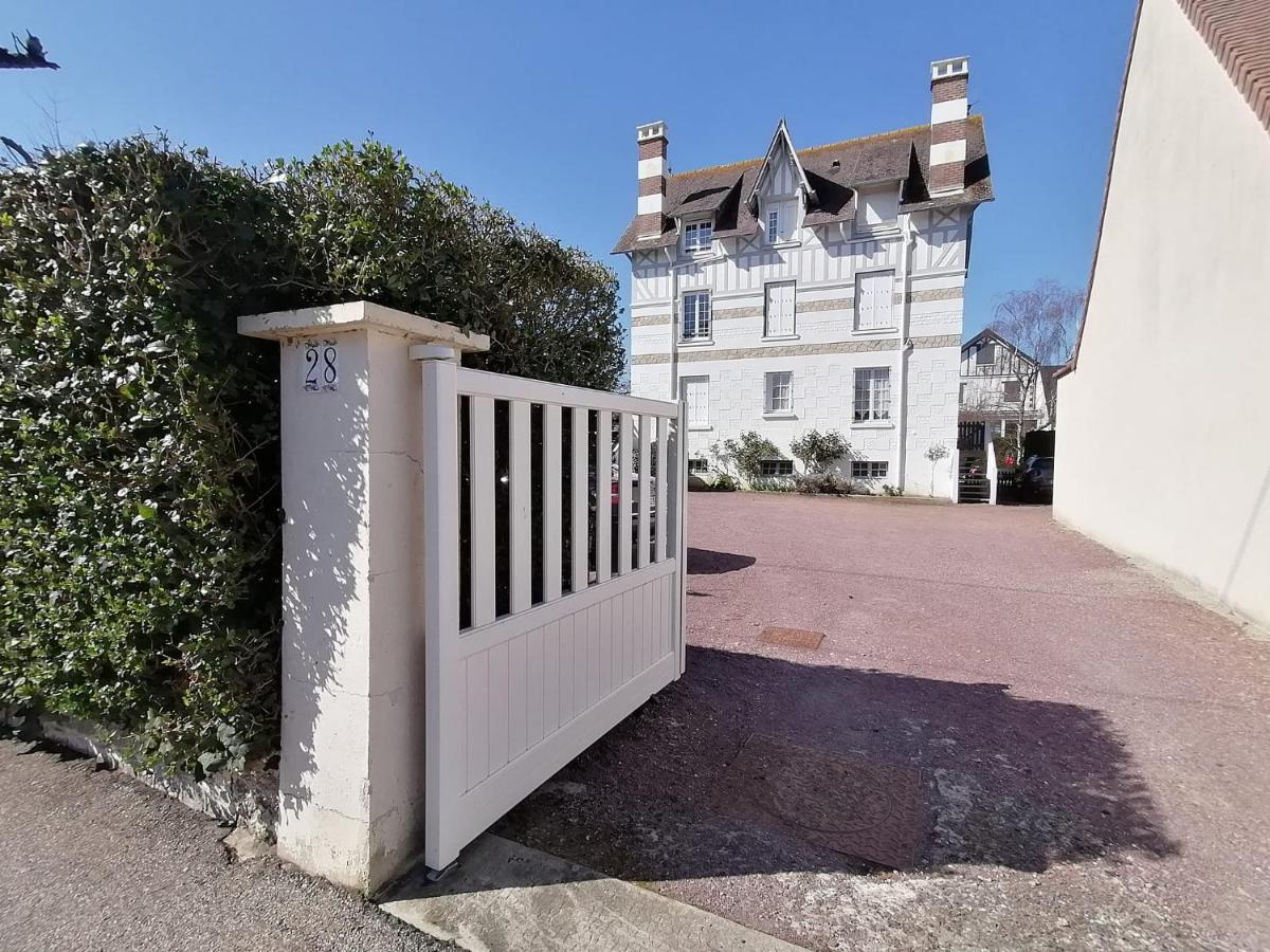 Apartmán A La "Georgette" Et Son Jardin Avec Parking Villers-sur-Mer Exteriér fotografie